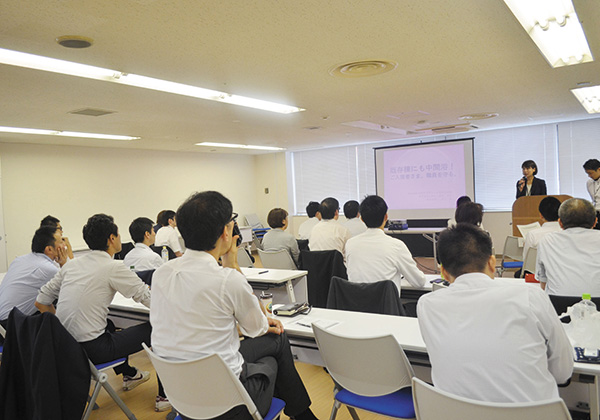 各事業所の事例発表や、介護関連学会の研究等、これまでの取り組みも引き継いでいきます