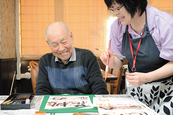 渡邉さまの書は、先生からも高評価。幾重もの花丸をいただきました。