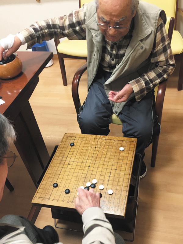 祐男さまは週に2回、ホームの囲碁・将棋クラブで囲碁を打たれています。